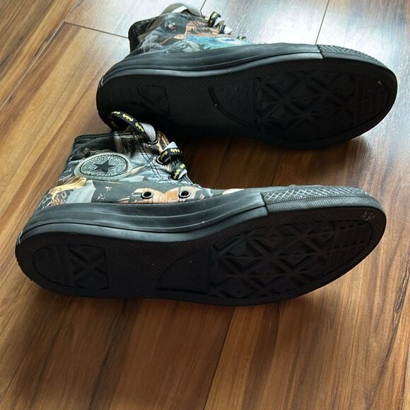 Converse DC Comics Batman Unisex High-Top Chuck Taylors - Picture 6 of 8